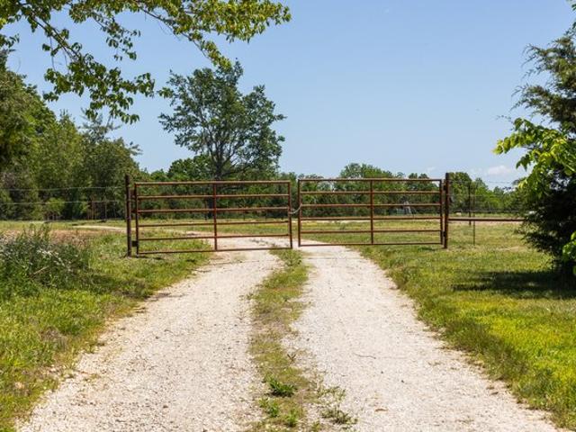 Farm for sale in Bois D Arc, Missouri