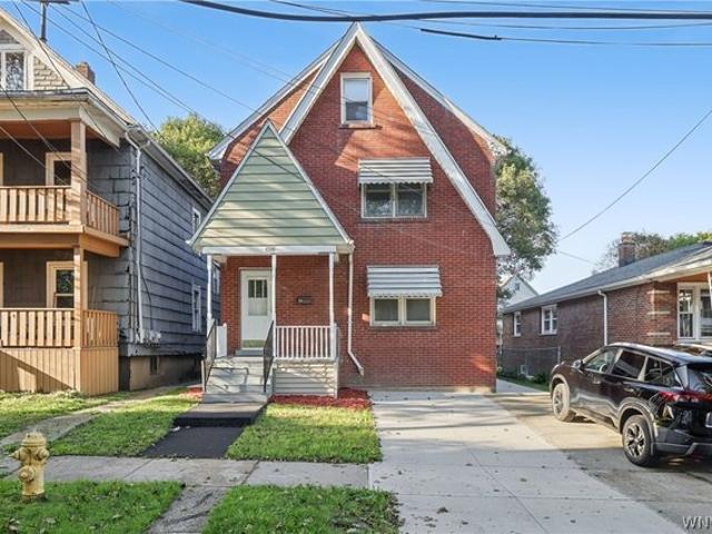 House for sale in City of Niagara Falls, Niagara County