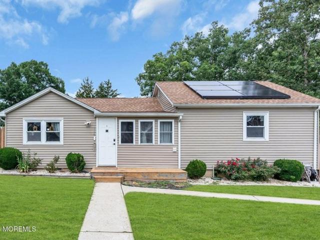 House for sale in Lanoka Harbor, New Jersey