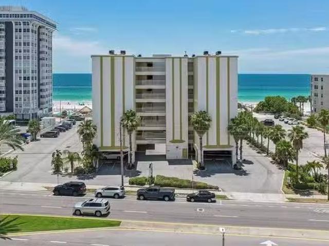 Condo for sale in Saint Petersburg