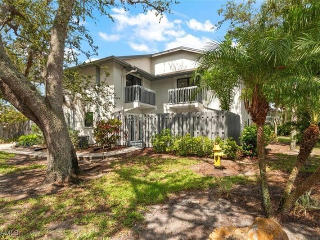 Townhouse for sale in Fort Myers