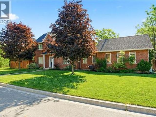 Townhouse for sale in Burlington, Ontario