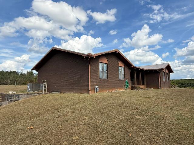 House for sale in Mount Leo, McMinnville