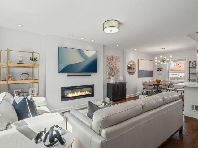 Townhouse for sale in Chicago Park, Illinois