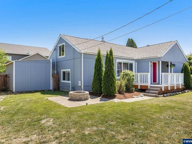 House for sale in Oregonia