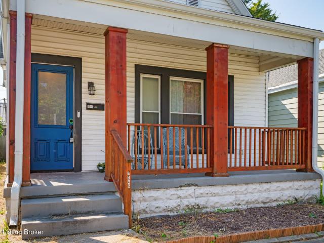 House for sale in New Albany, Indiana