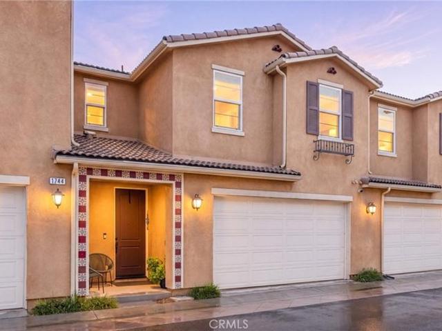 Condo for sale in Upland, California