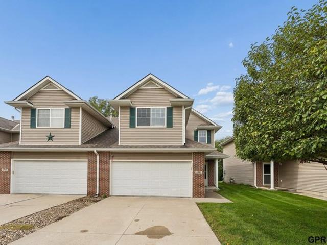 Townhouse for sale in Whispering Ridge Apartment Complex, Omaha