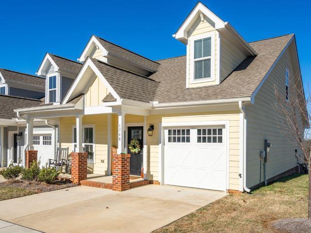 Townhouse for sale in Alamance, North Carolina