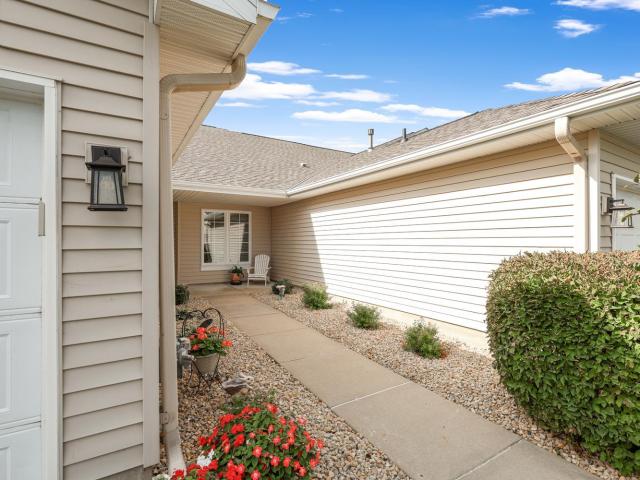 Townhouse for sale in Prior Lake, Scott County