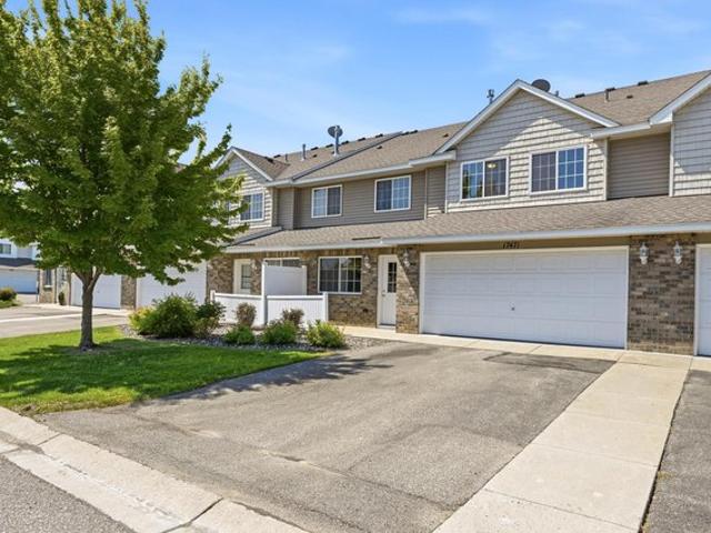 Townhouse for sale in Lakeville, Minnesota