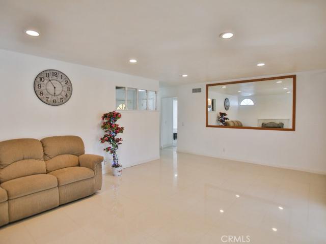 House for sale in Fountain Valley, California