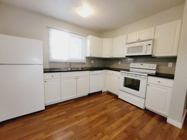 Apartment for rent in Wedgewood, Alberta