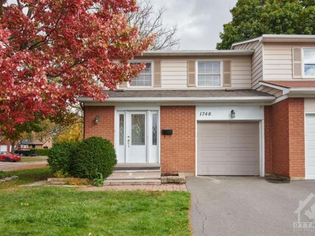 House for sale in Orleans