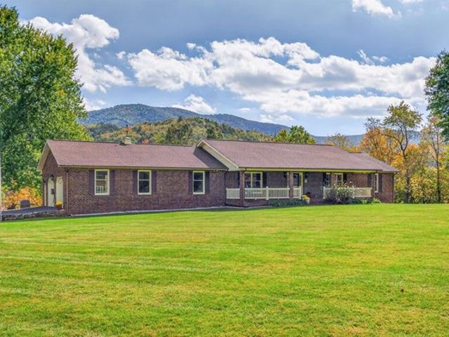 House for sale in Catawba, Roanoke County