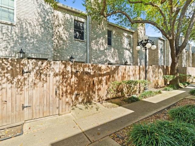 Condo for sale in Harris, Texas