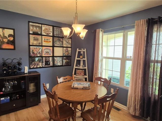 House for sale in Echo Lake, Strongsville