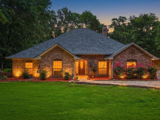 House for sale in Palestine, Texas