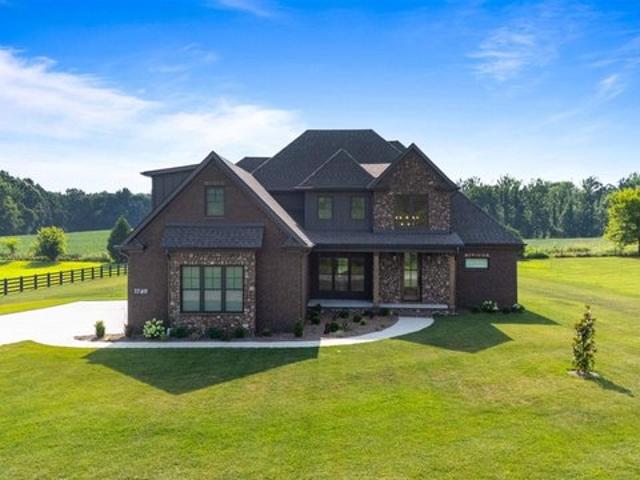 House for sale in Bowling Green, Kentucky