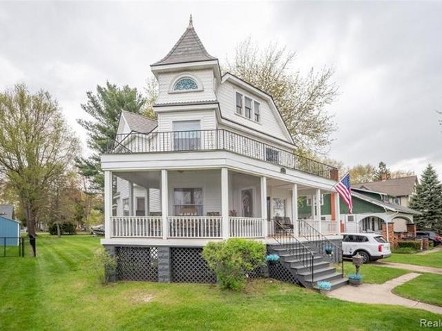 House for sale in Algonac, Michigan