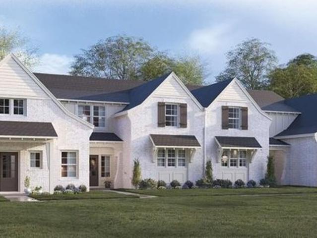 Townhouse for sale in Auburn, Alabama