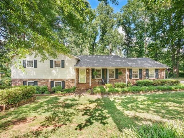 House for sale in Inman, South Carolina