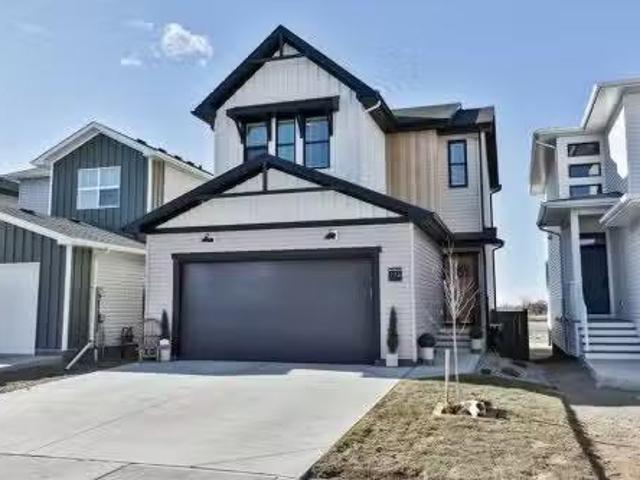House for sale in Lethbridge, Alberta