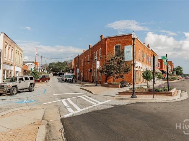House for sale in Commerce, Georgia