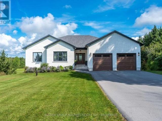 House for sale in Ontario