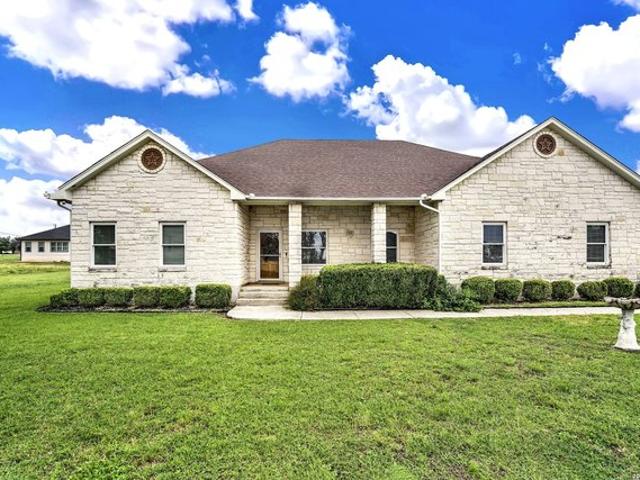 House for sale in Bandera, Texas