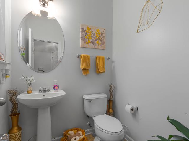Townhouse for sale in Conyers, Georgia