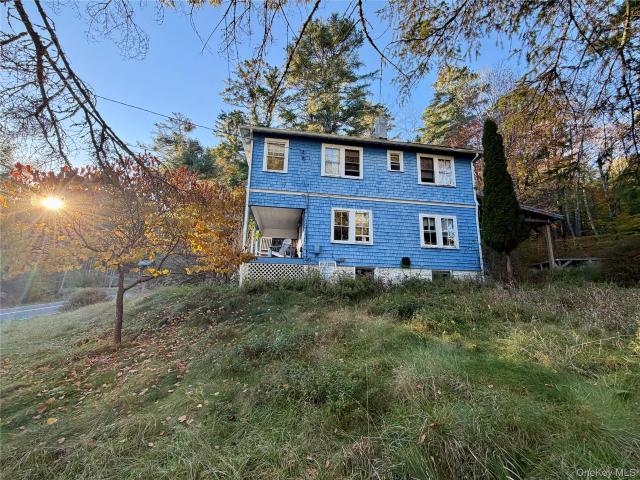 House for sale in Fowlerville, Sullivan County