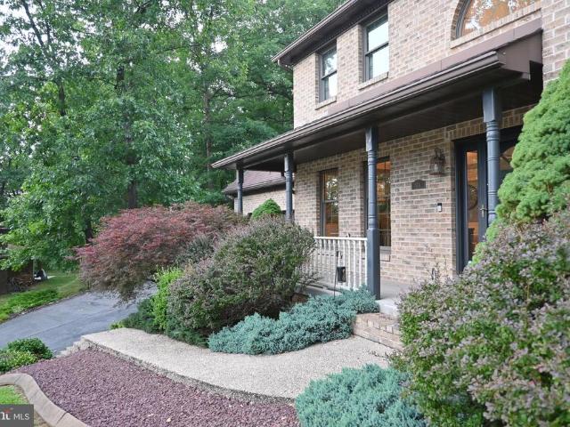 House for sale in Fort Ashby, Mineral County
