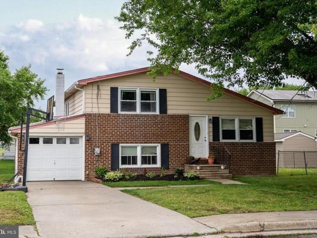 House for sale in Deepwater, New Jersey