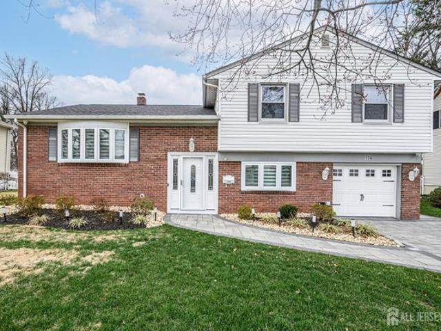 House for sale in Clark, New Jersey