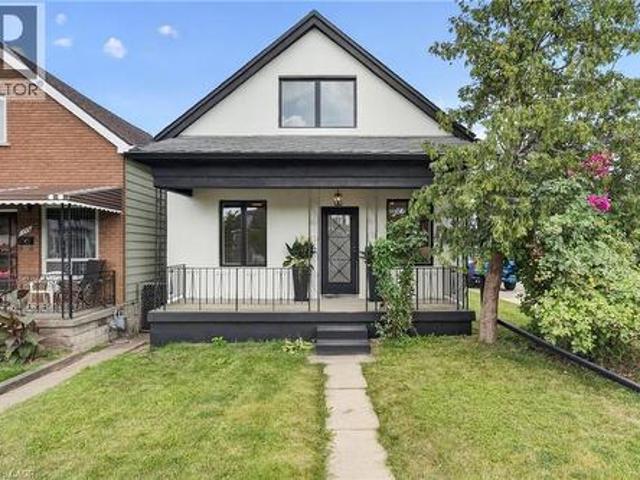 House for sale in Ancaster, Ontario