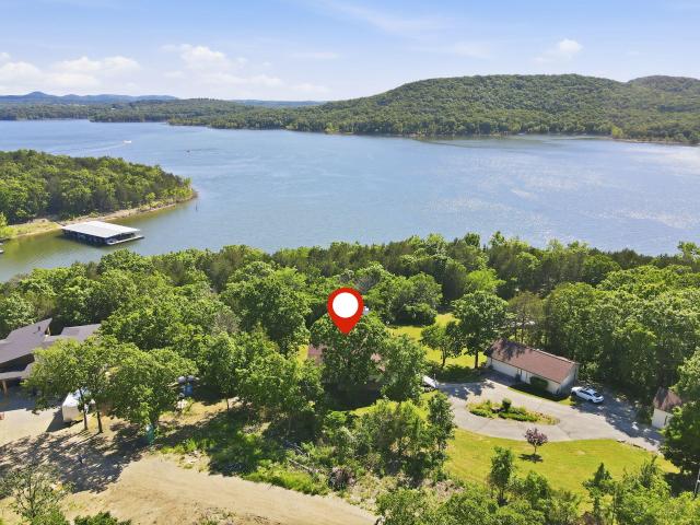 House for sale in Stone, Missouri