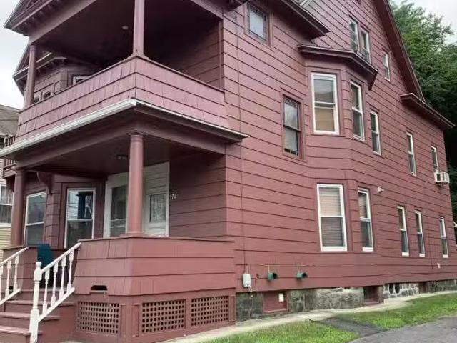 House for rent in Naugatuck