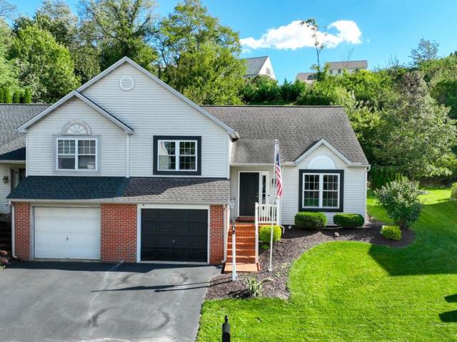 Townhouse for sale in Brickyard, Ephrata