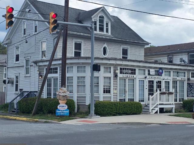 Commercial for sale in Berkeley Springs, West Virginia