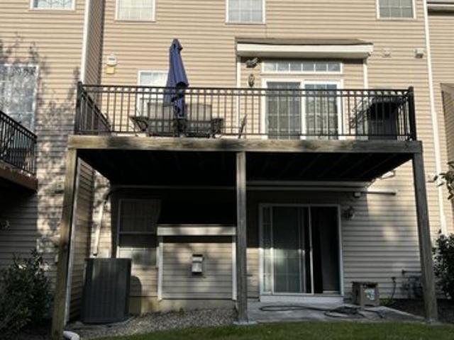 Townhouse for sale in Monmouth, New Jersey