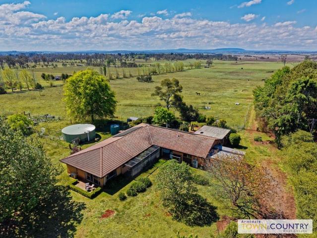 Cottage for sale in Ben Venue, Armidale