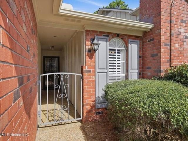 Townhouse for sale in Brandon, Mississippi