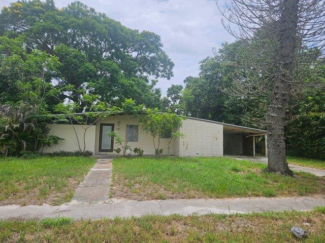 House for sale in Port Saint Lucie, Florida