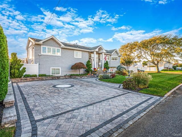 House for sale in West Islip, Town of Islip