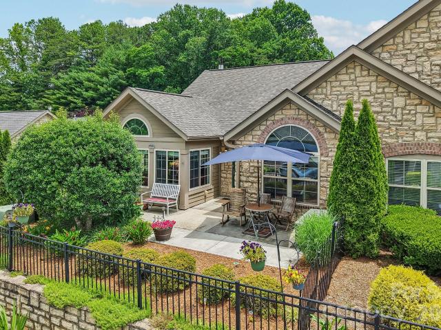 Townhouse for sale in East Flat Rock, North Carolina