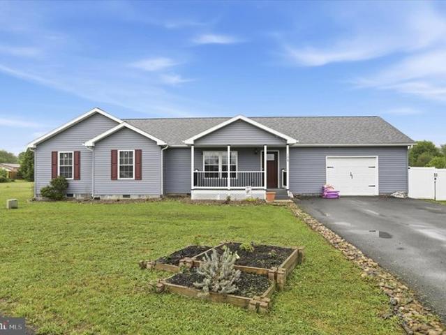 House for sale in Fort Ashby, West Virginia
