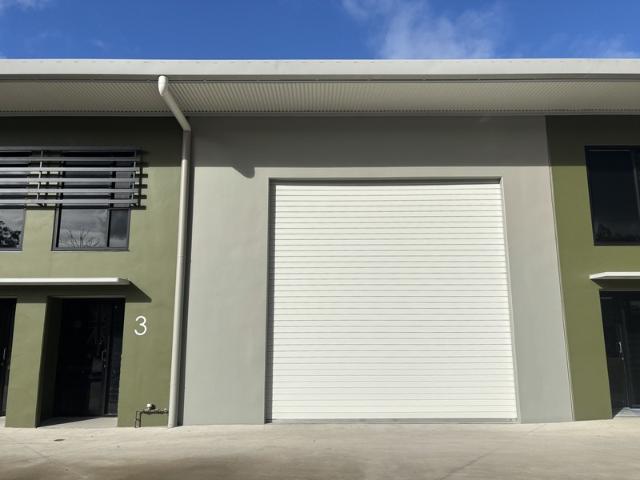 Warehouse for rent in Toombul, Queensland