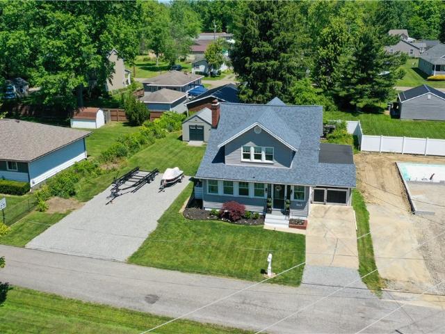 House for sale in Lake Milton, Ohio