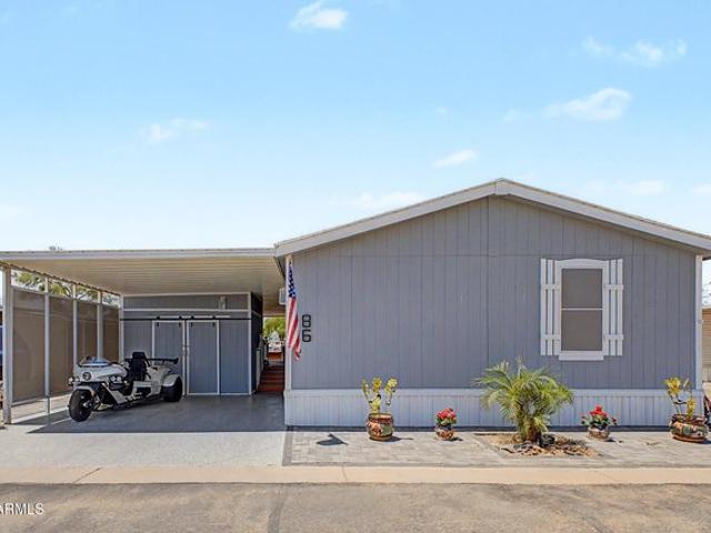 House for sale in Goodyear, Arizona
